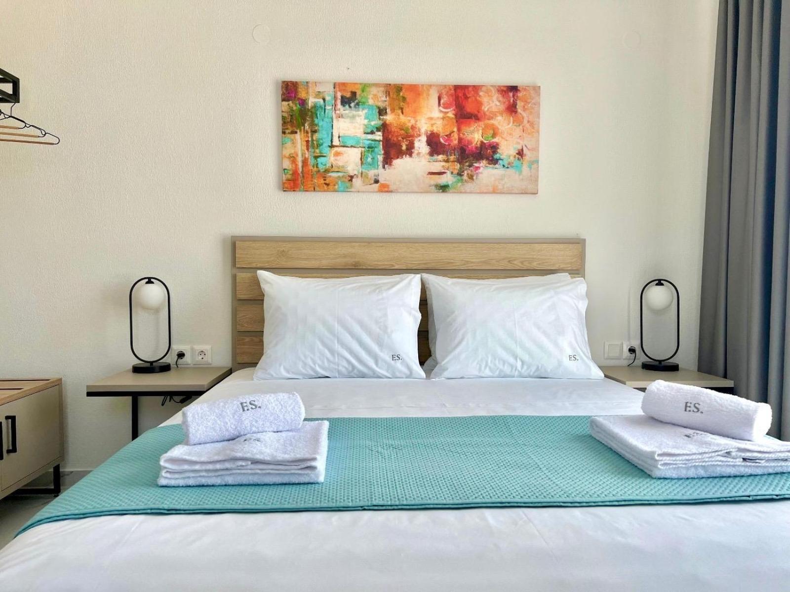 סארטי Four Shades Luxury Suites מראה חיצוני תמונה