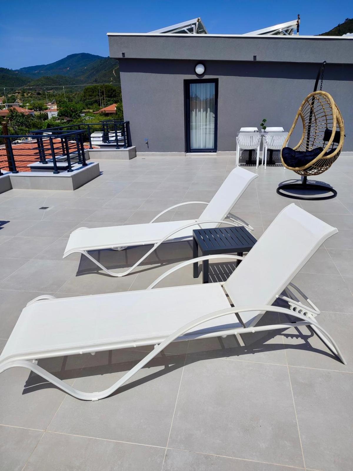 סארטי Four Shades Luxury Suites מראה חיצוני תמונה