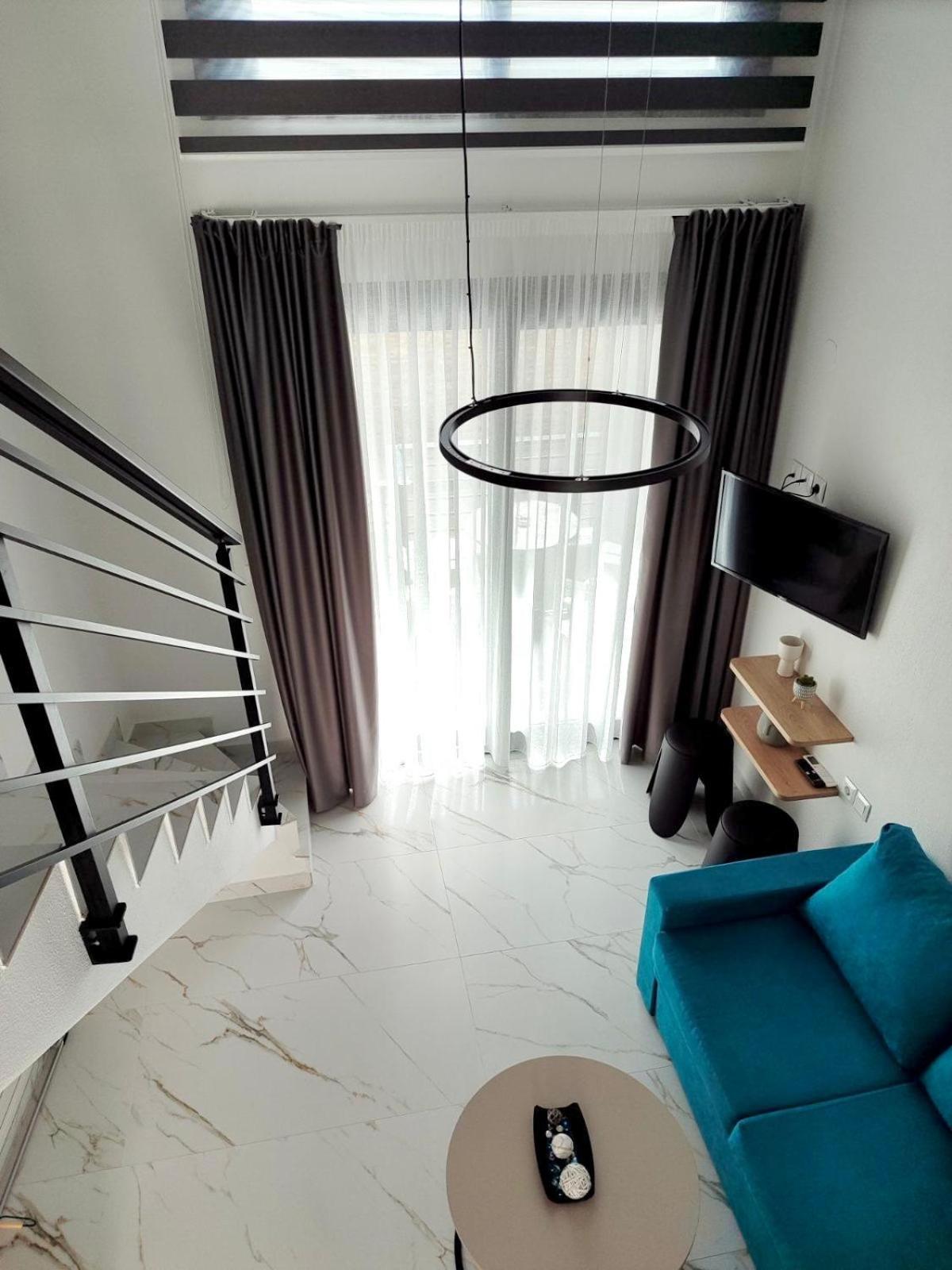סארטי Four Shades Luxury Suites מראה חיצוני תמונה