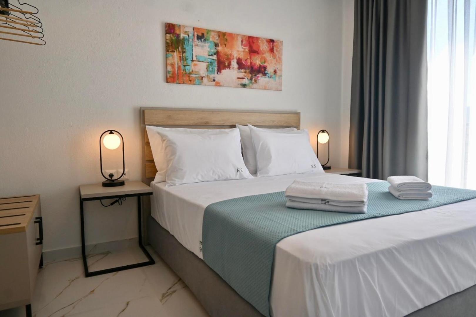 סארטי Four Shades Luxury Suites מראה חיצוני תמונה