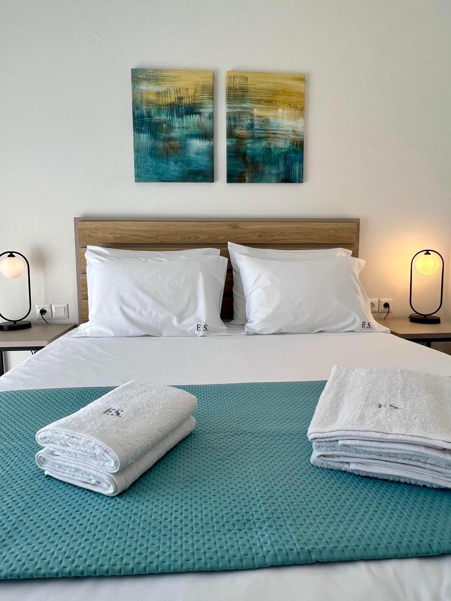 סארטי Four Shades Luxury Suites מראה חיצוני תמונה